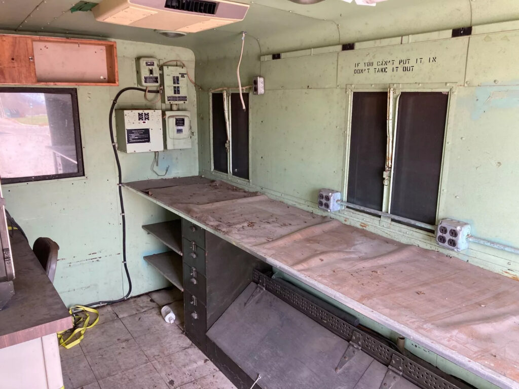 1965 Kaiser M185a3 Command Truck