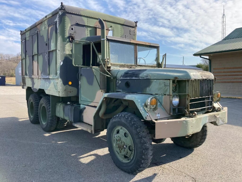 1965 Kaiser M185a3 Command Truck