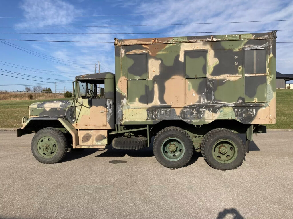1965 Kaiser M185a3 Command Truck