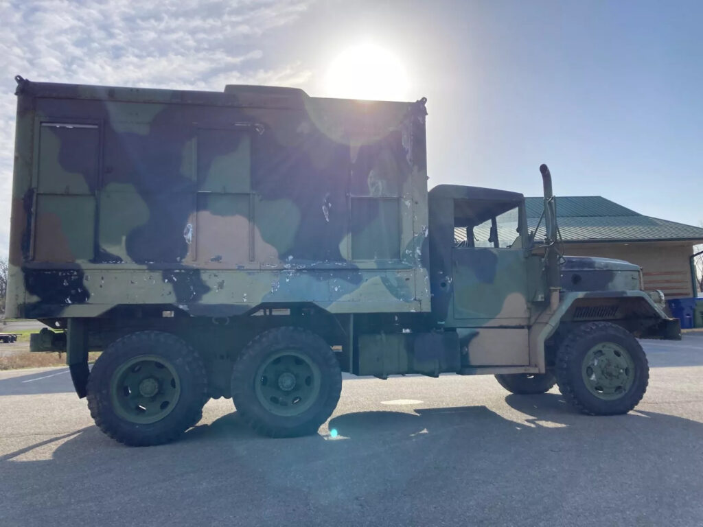 1965 Kaiser M185a3 Command Truck