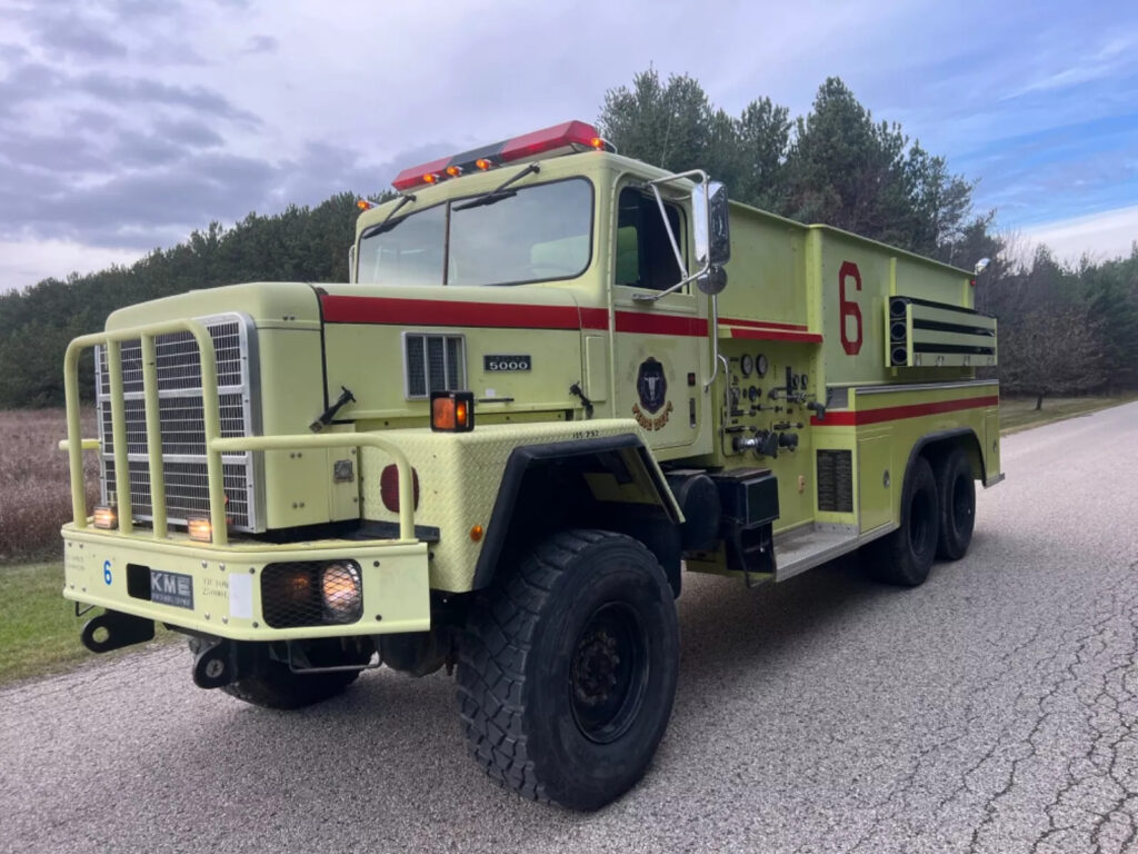 1987 International Paystar P-18 Brush Fire Truck 6×6 Military Water Tanker