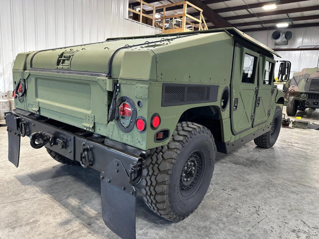 2009 Am General M1151a1 6.5L Turbo Diesel, 4 Speed w/OD Dual A/C Hmmwv H1 Hummer