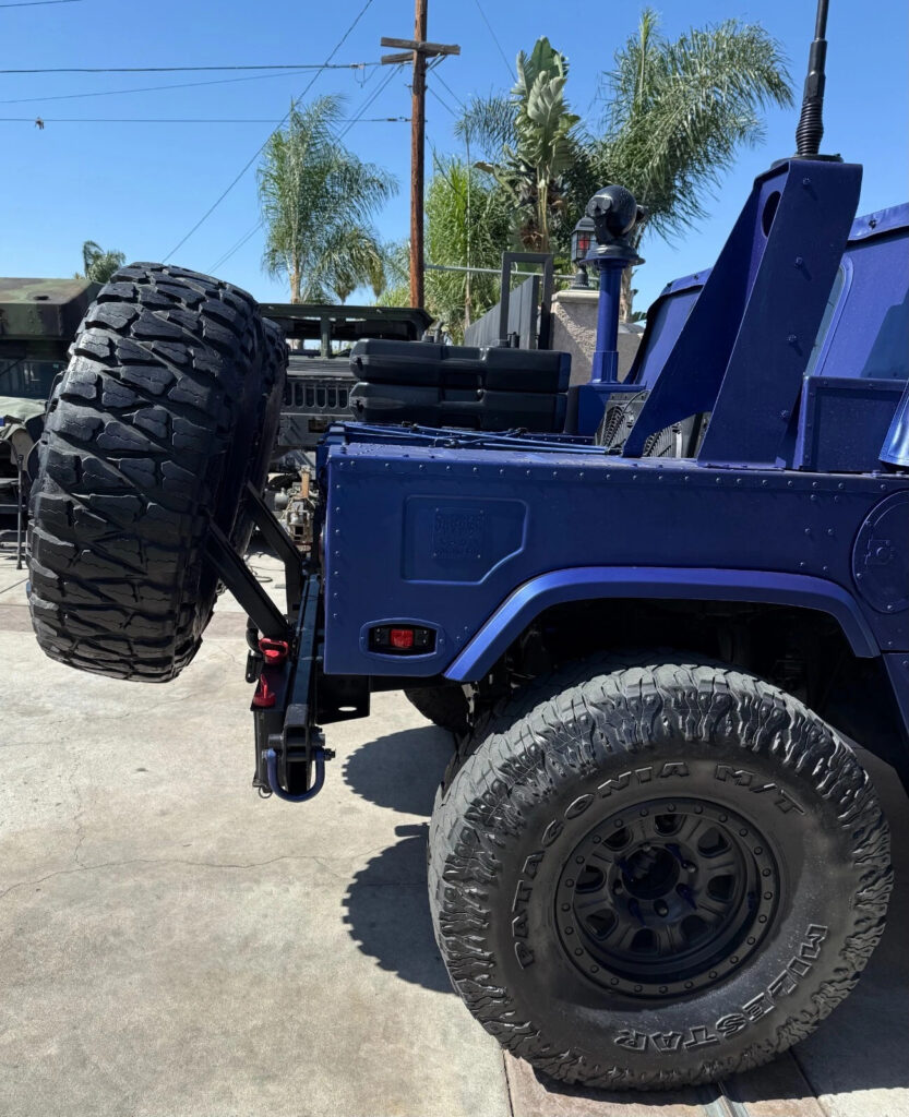 Military Hummer H1 Humvee SUV