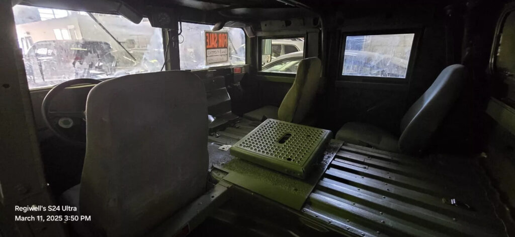 Up for SALE Humvee 2014 New Paint job Interior and Exte. Hard Doors & hard top
