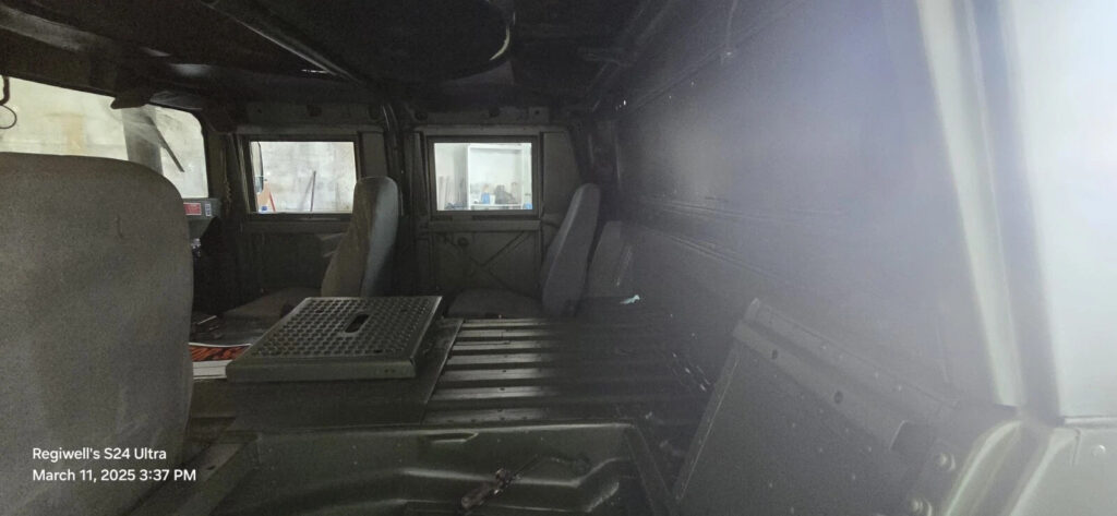 Up for SALE Humvee 2014 New Paint job Interior and Exte. Hard Doors & hard top