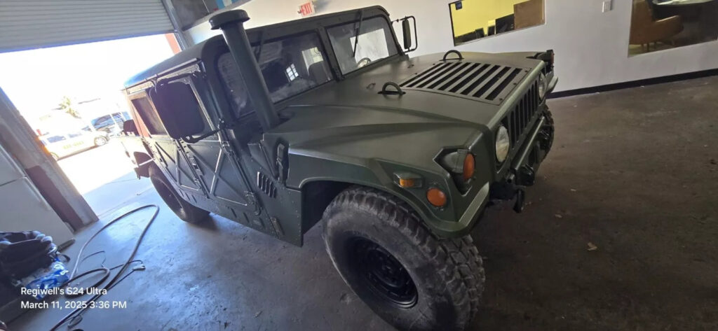 Up for SALE Humvee 2014 New Paint job Interior and Exte. Hard Doors & hard top
