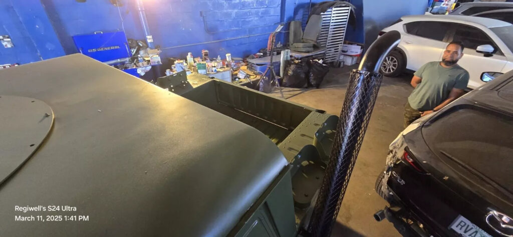 Up for SALE Humvee 2014 New Paint job Interior and Exte. Hard Doors & hard top