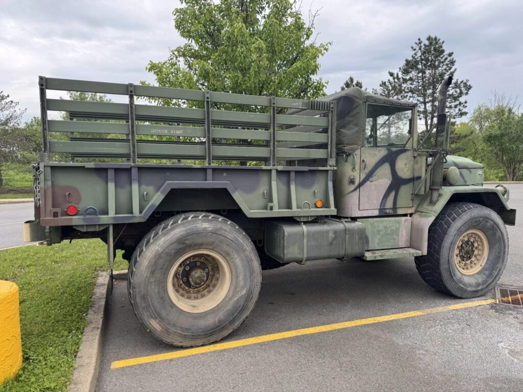 Excellent Condition 1971 Bobbed Am General M35a2 With Lots Of Extras And Parts