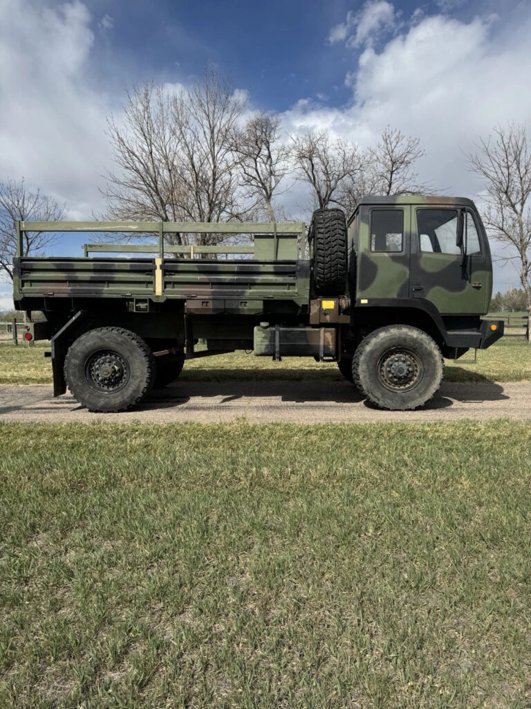 Stewart & Stevenson M1078