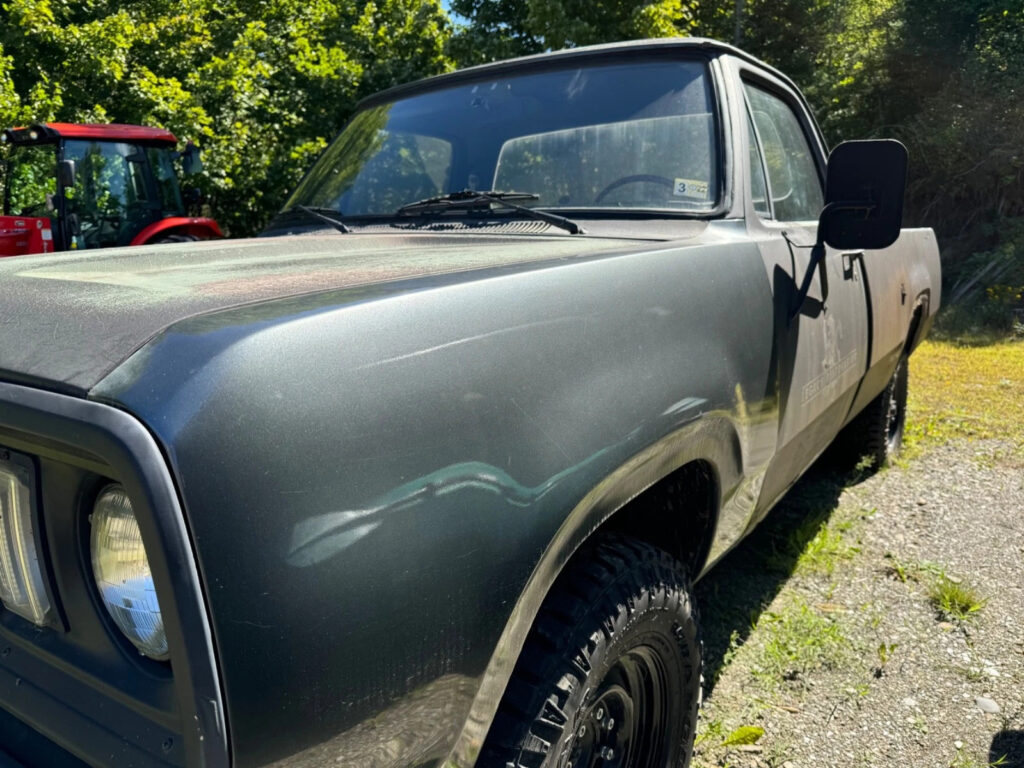 1977 Dodge M884 Military Truck