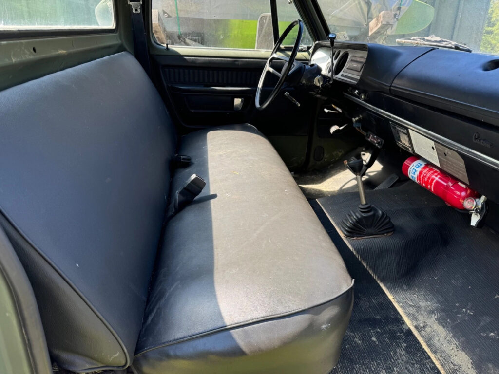 1977 Dodge M884 Military Truck