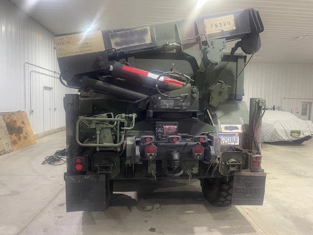1984 Oshkosh M-985 Military Cargo Truck (hemtt)