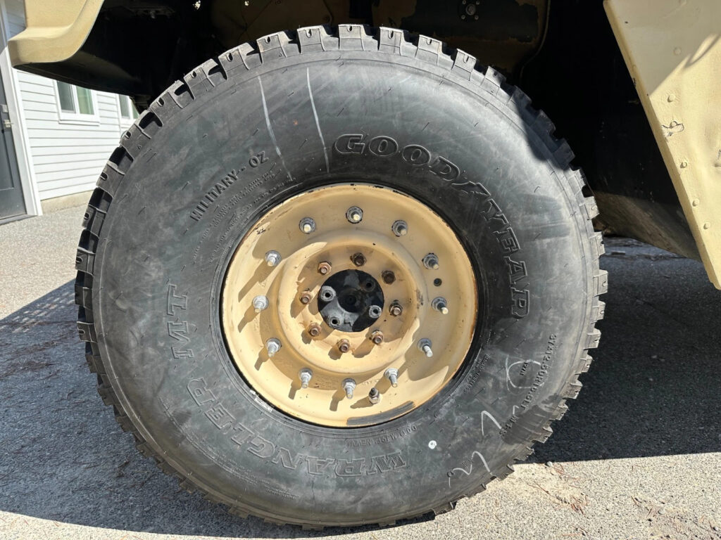 2012 Am General Hmmwv M1097r1 Humvee 4×4 Diesel new Rebuilt 3 Spd Auto 25k Miles