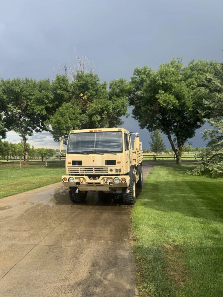 2002 M1078 A1 Military Truck