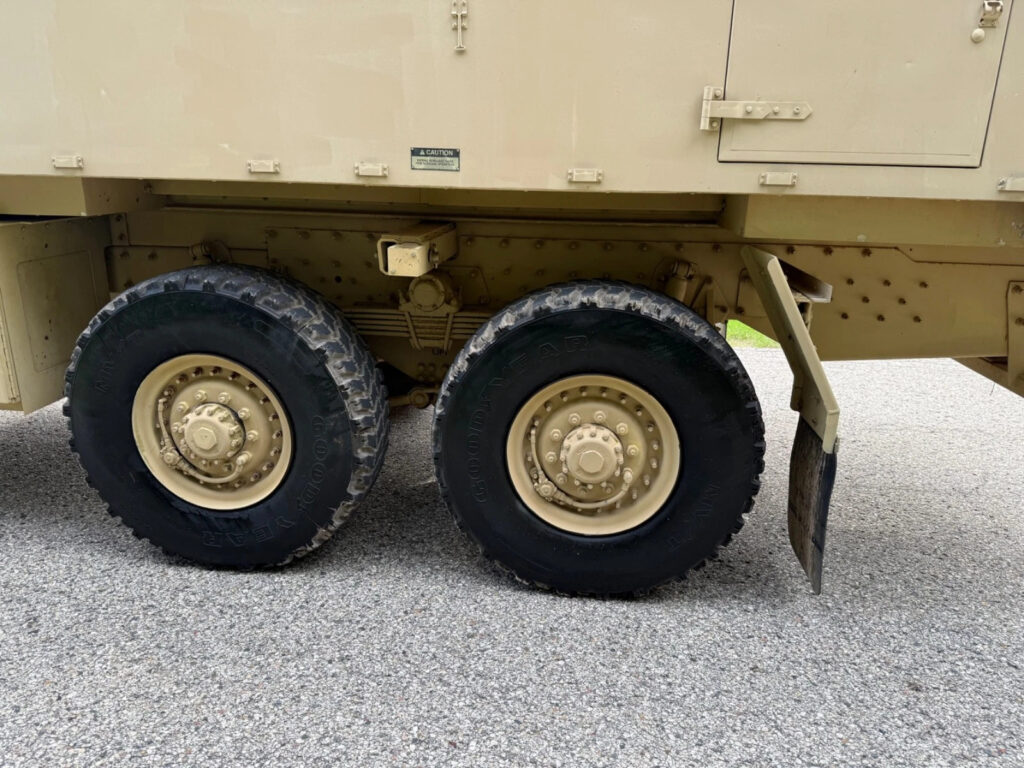 2008 Stewart & Stevenson FMTV M1087a1r M1087a1 6×6 Expandable Van Military Truck