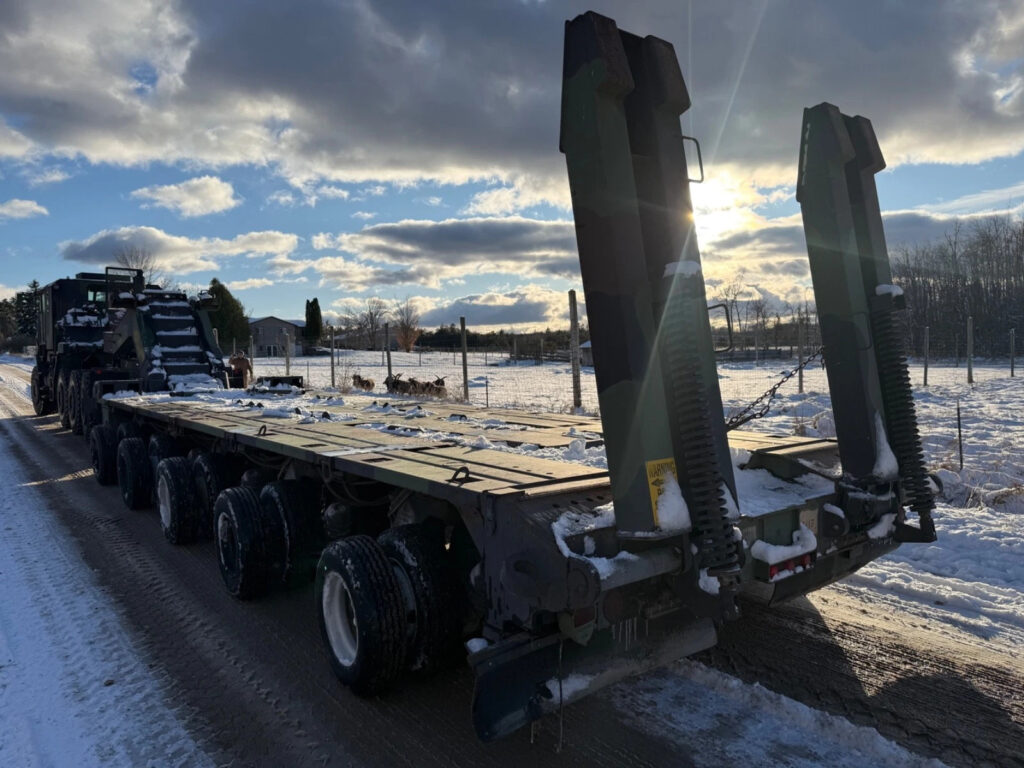 2006 Oshkosh M1070 HET 8×8 With M1000 Off Road Heavy Haul Trailer Diesel