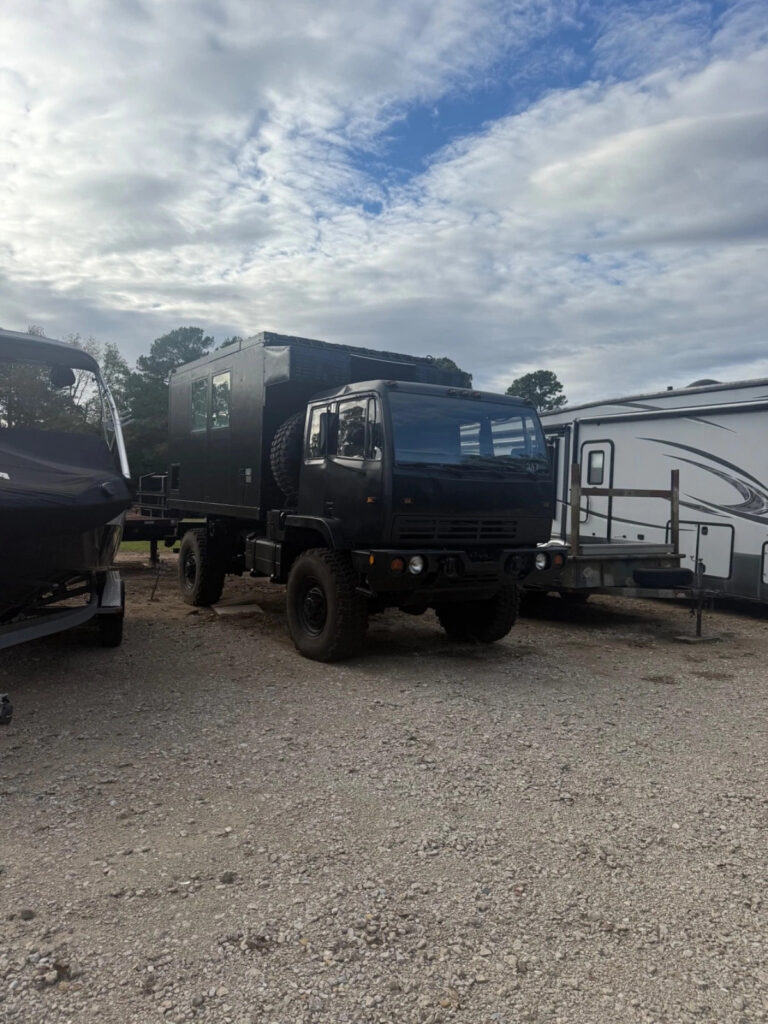 Stewart & Stevenson M-1079 with Factory Winch and 4 new Tires