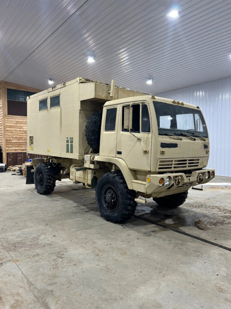 1998 Stewart and Stevenson M1079 Van Body Truck 4×4 CAT Diesel Engine. Low Miles