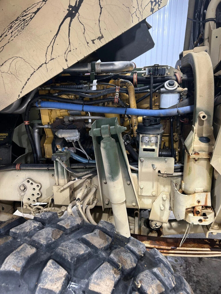 1998 Stewart and Stevenson M1079 Van Body Truck 4×4 CAT Diesel Engine. Low Miles