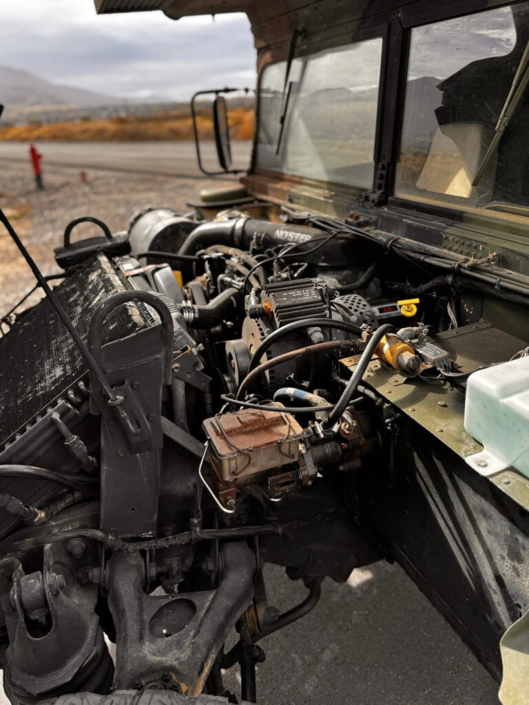 2000 AGM ARMY Ambulance Humvee