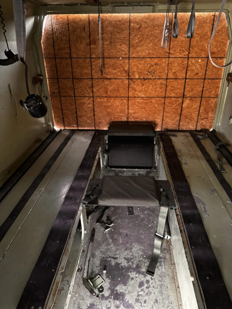 2000 AGM ARMY Ambulance Humvee