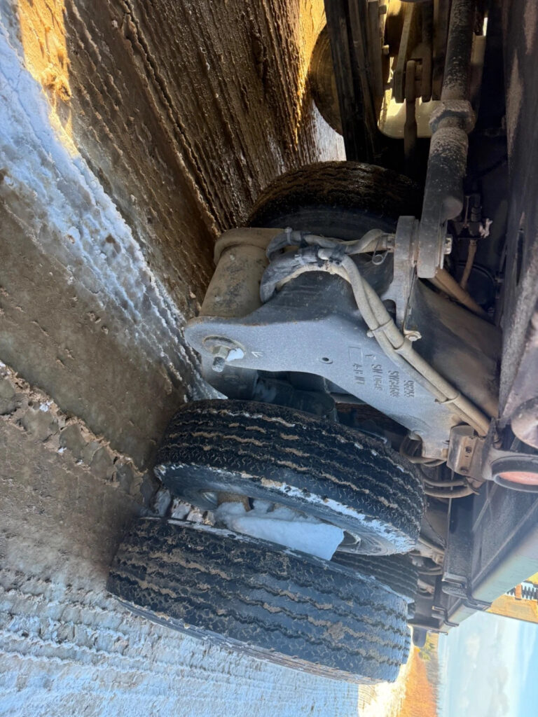 2006 Oshkosh M1070 HET 8×8 With M1000 Off Road Heavy Haul Trailer Diesel