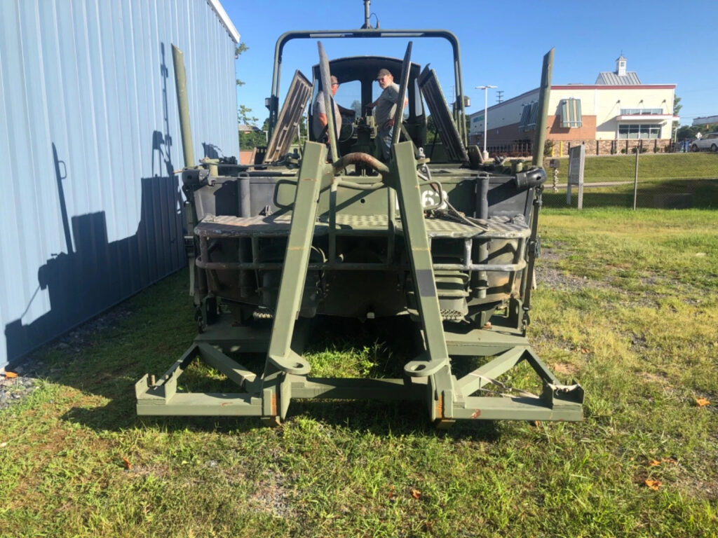 American Work Boat Sabre Jet & Cummins Diesels New!!