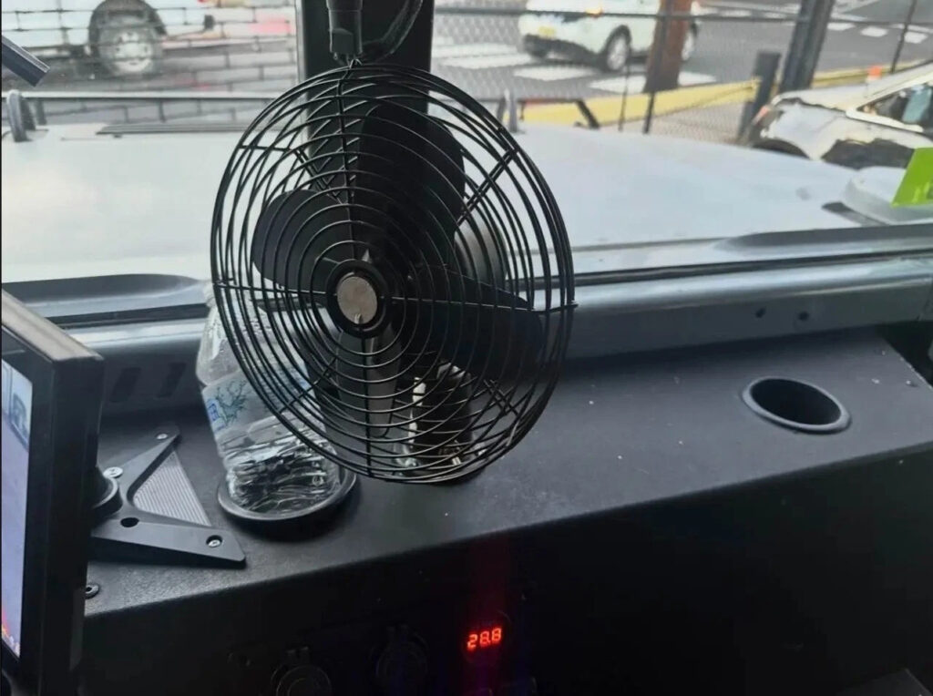 Hummer / Humvee M998