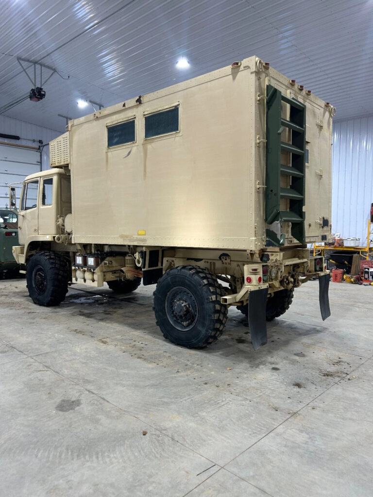 1998 Stewart and Stevenson M1079 Van Body Truck 4×4 CAT Diesel Engine. Low Miles