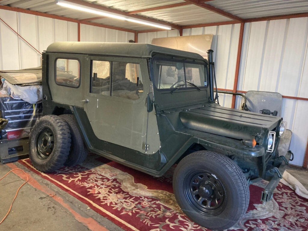 M-151 a1 Military Jeeps