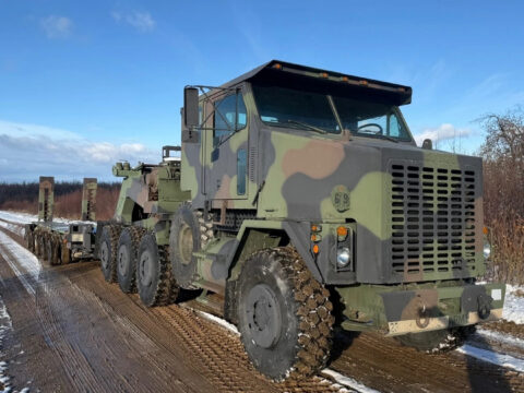 2006 Oshkosh M1070 HET 8×8 With M1000 Off Road Heavy Haul Trailer Diesel for sale