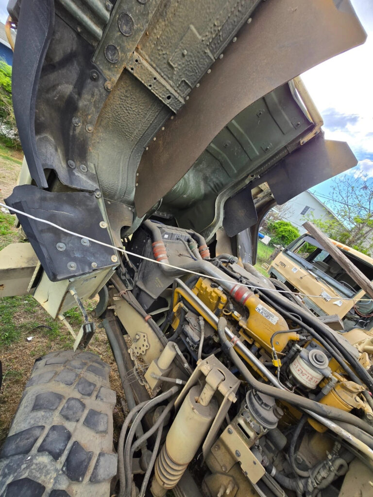 2006 Stewart and Stevenson M1079 A1R