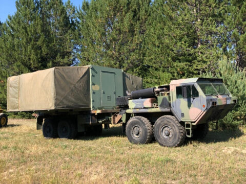 Oshkosh Mk48/14 8×8 Offroad Camper/dearshack/overlanding rig for sale