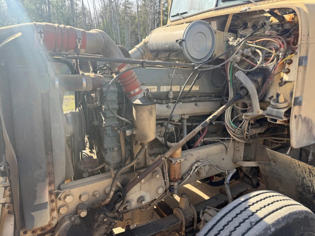 1992 Freightliner M915a2 Military Semi Tractor Fld120 Detroit Diesel 6×4 Army