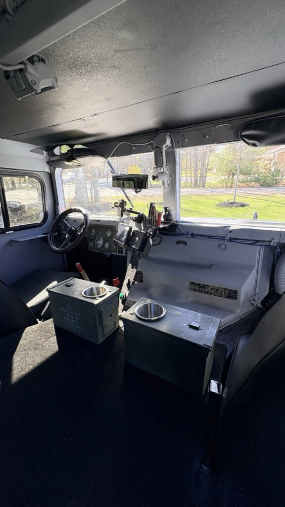 1992 M998 4100 Original Miles And Reconditioned In 2006 At The Maine Facility