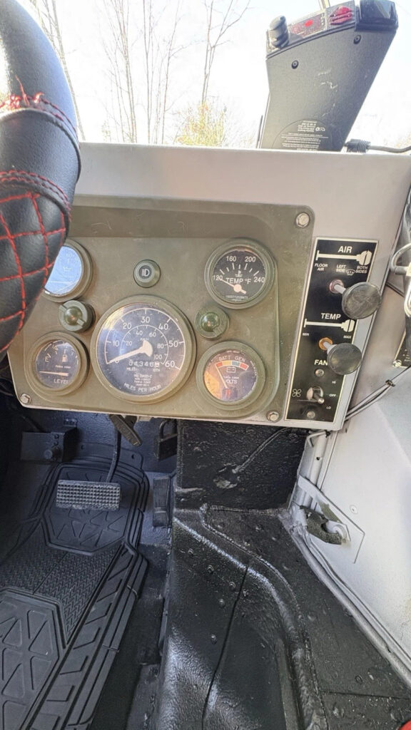 1992 M998 4100 Original Miles And Reconditioned In 2006 At The Maine Facility