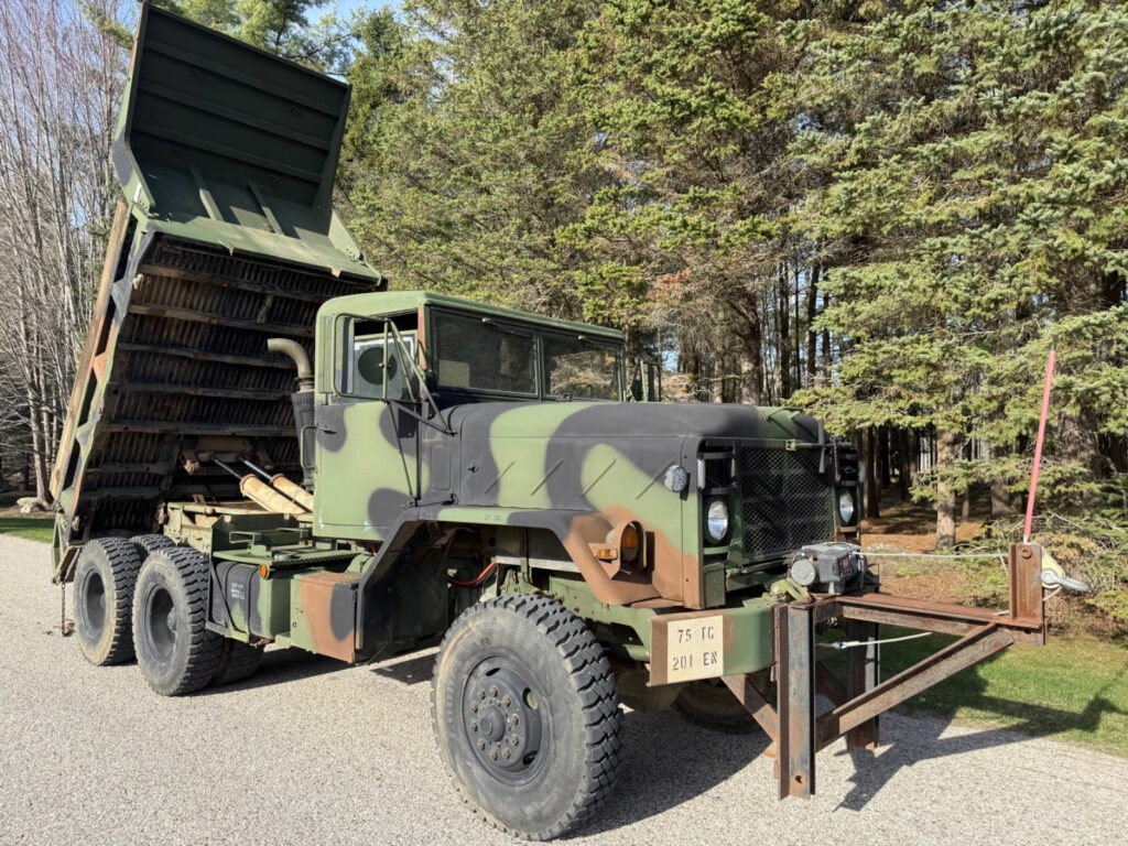 2010 Am General M929 6×6 Dump Truck Military off road