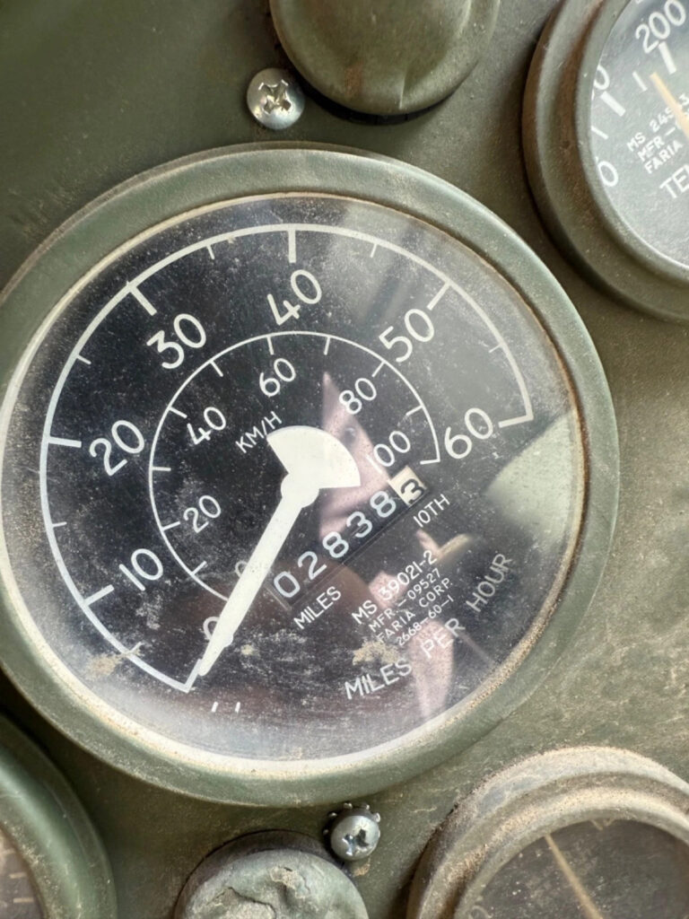 2010 Am General M929 6×6 Dump Truck Military off road