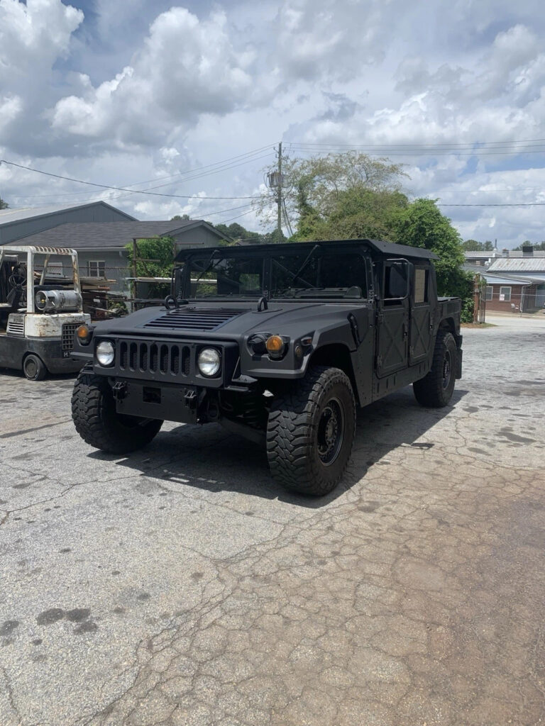 2010 Military M1165 Hummwv with Rhino Rims
