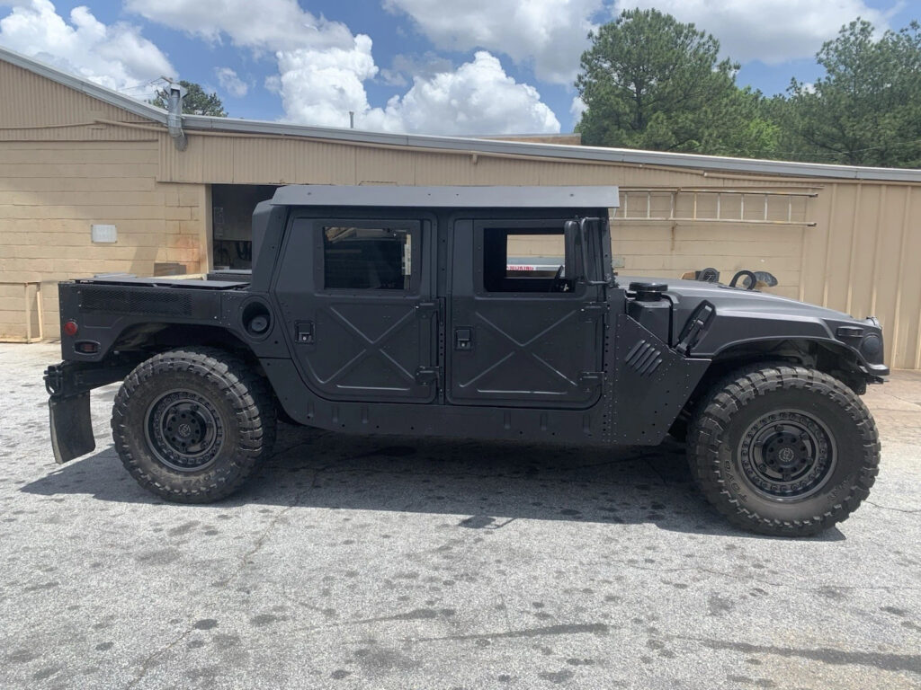 2010 Military M1165 Hummwv with Rhino Rims