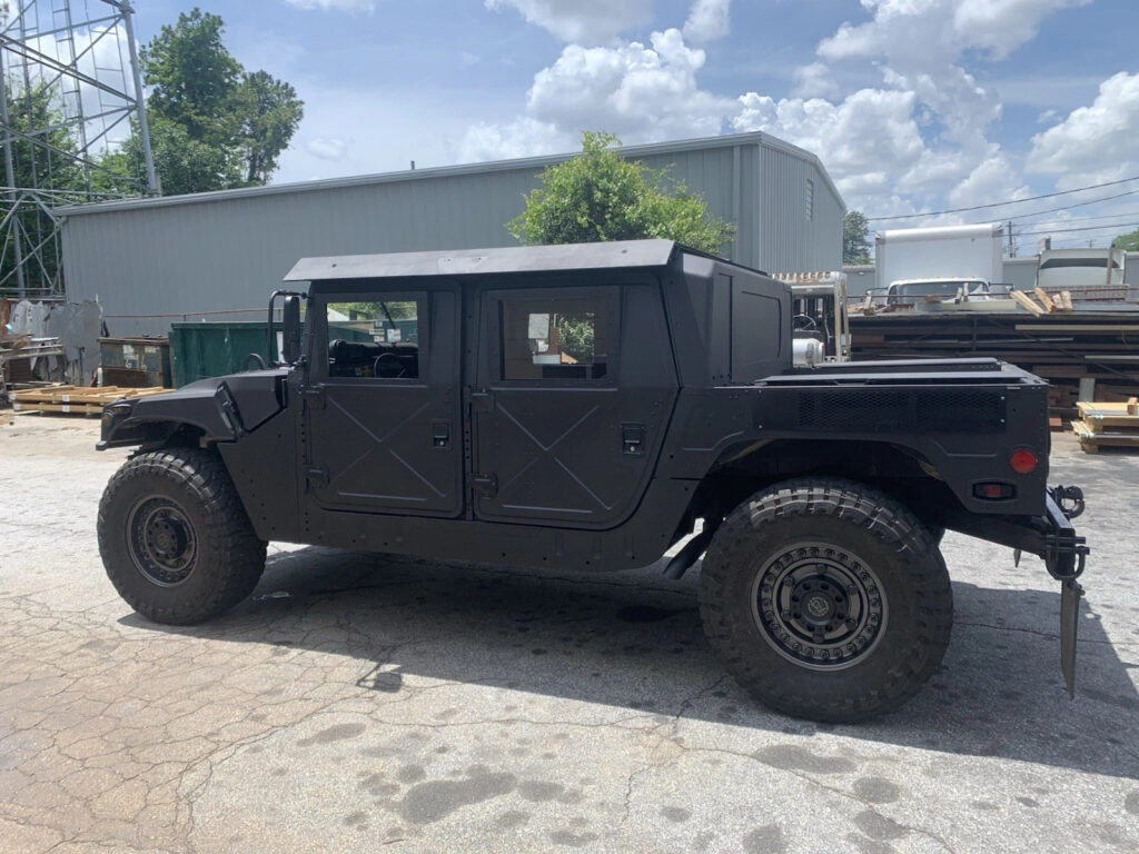 2010 Military M1165 Hummwv with Rhino Rims