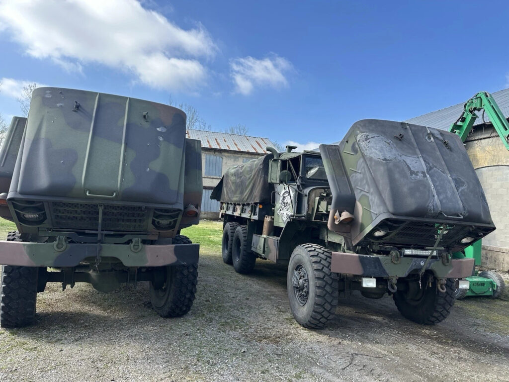 Am General Military Vehicle 6X6 Truck —m923a