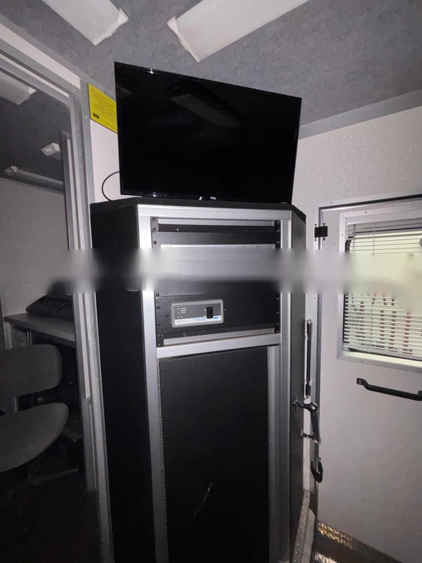 Mobile Command Center 7,000 Miles Emergency Response, FIRE Rescue, Swat, Police