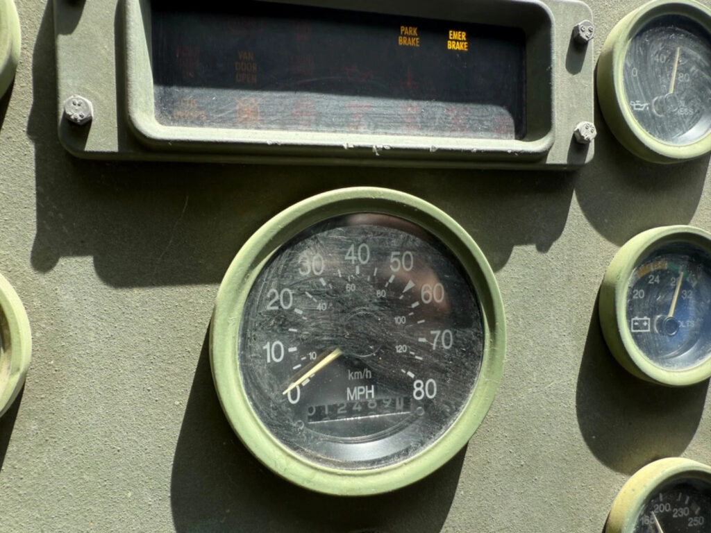 1998 S&S M1088 6×6 Semi Truck Military cat Diesel
