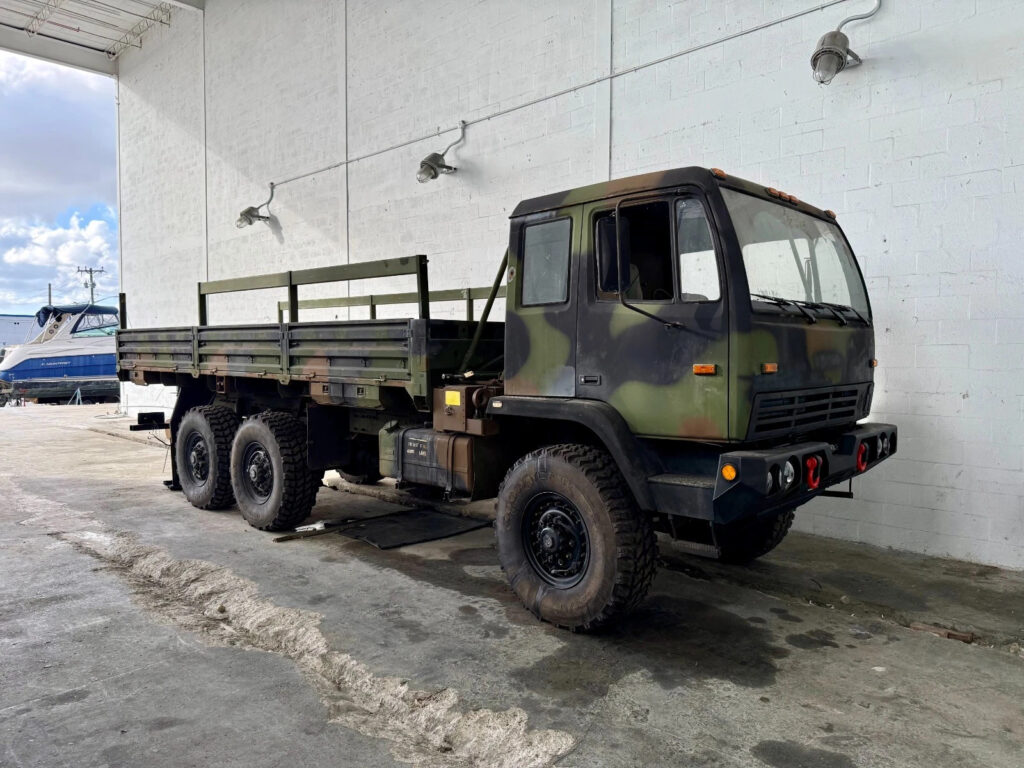 1999 Stewart and Stevenson M1085a1 LWB Cargo Truck 6×6 (6,400 Miles)