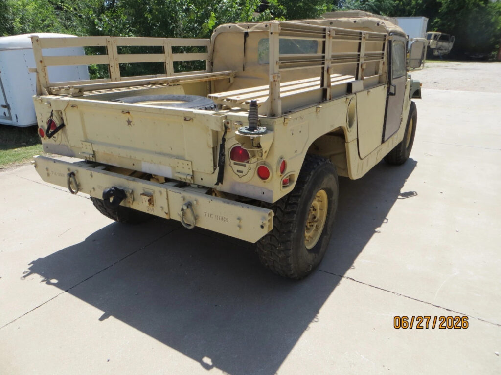 2006 Hmmwv Military Hummer M1097r1 with 2 door Truck, good Title, very nice