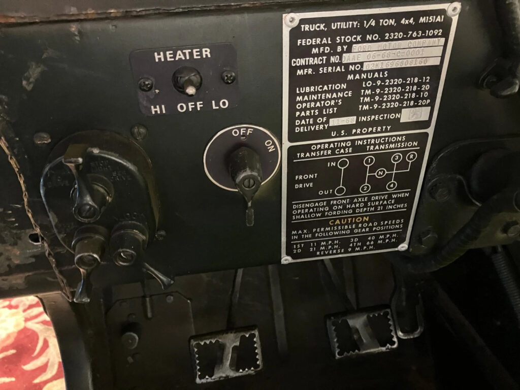 WWII Military Jeep, 14 ton