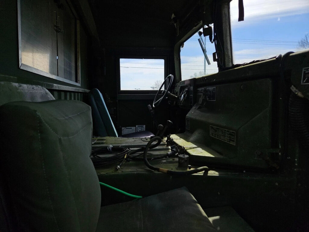 1987 American General Humvee Hmmwv M998 4 X-Doors with Helmet Top – Titled