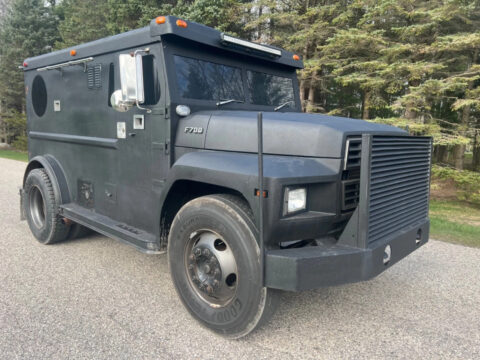 1989 Ford f700 Armored Truck swat Diesel Military for sale