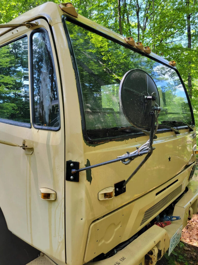 1999 Stewart and Stevenson M1078 Lmtv. 2441 Miles